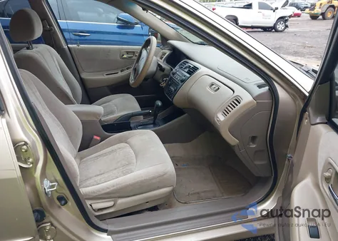 2000 Honda Accord 2.3 Ex из США, поврежденный, VIN 1HGCG5653YA089031